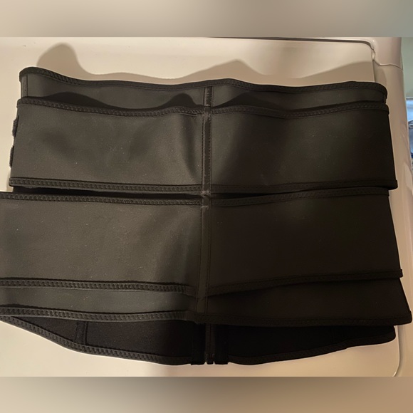 Waist Trainer - Picture 4 of 4